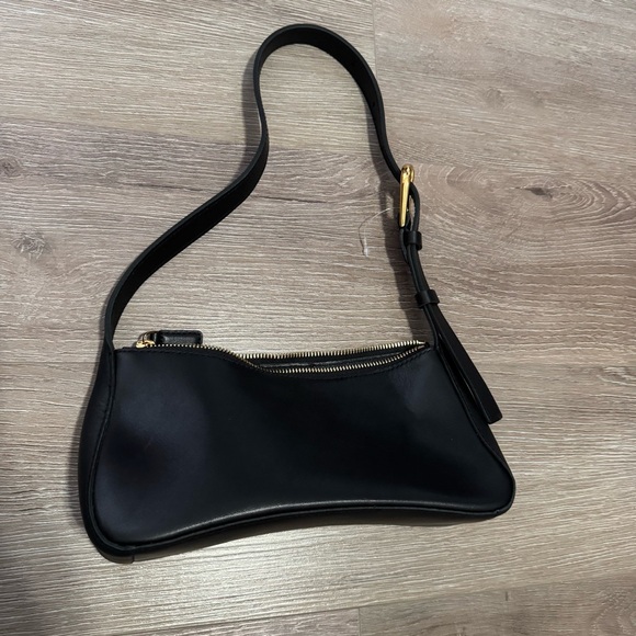 Madewell The Sculptural-Buckle Shoulder Bag NWT - Picture 2 of 9